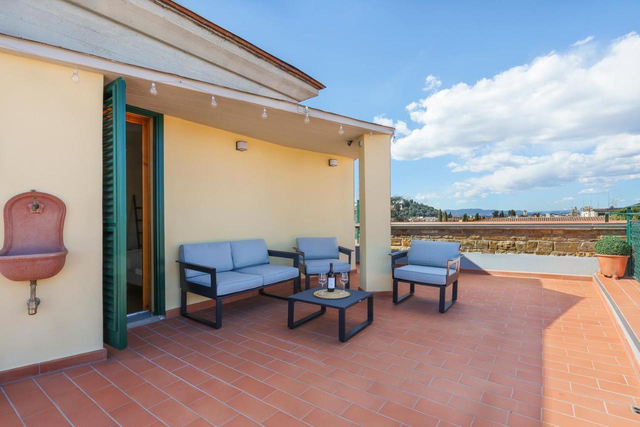 شقة Penthouse With Big Terrace In Oltrarno فلورنس المظهر الخارجي الصورة